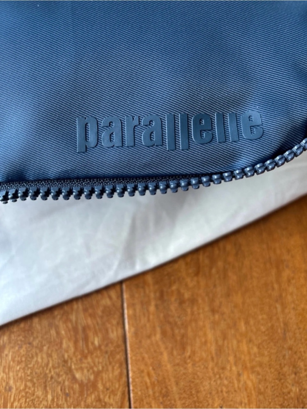 Parallelle Travel Case - Picture 4 of 4